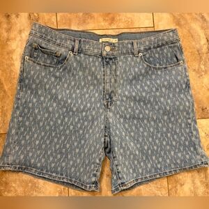 NWOT Levi's High Rise Classic Stretch Jean Shorts Ikat Print Women’s Size 32.
